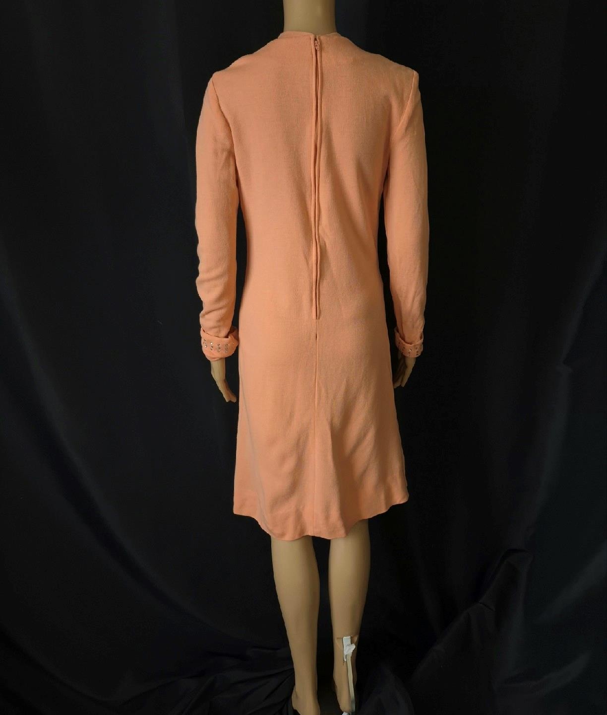 Mid-Century Mod 1960s Vintage SPARKLY PEACH KNIT PARTY SWEATER DRESS – S/M