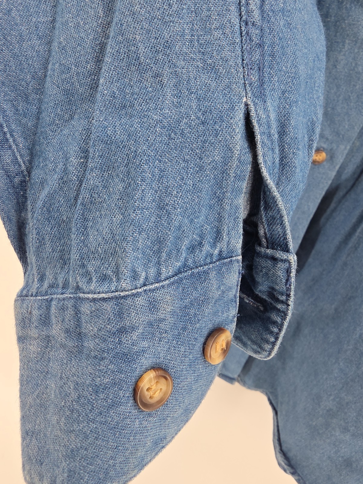 Cambridge Country Store Vintage Denim Shirt Christmas Embroidered Womens Medium