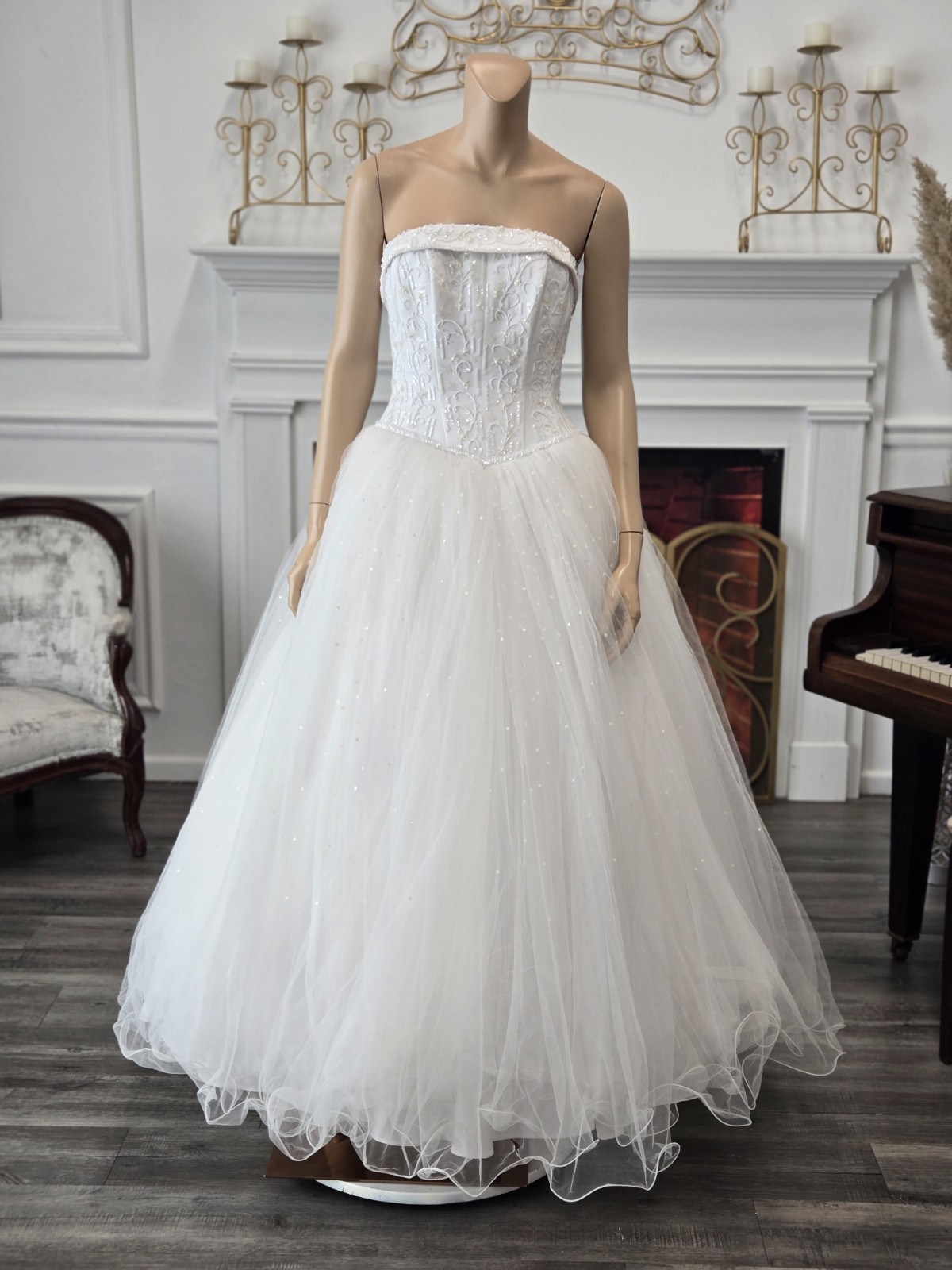 David’s Bridal Vintage 00s Y2K Beaded White Tulle Strapless Wedding Dress sz 4