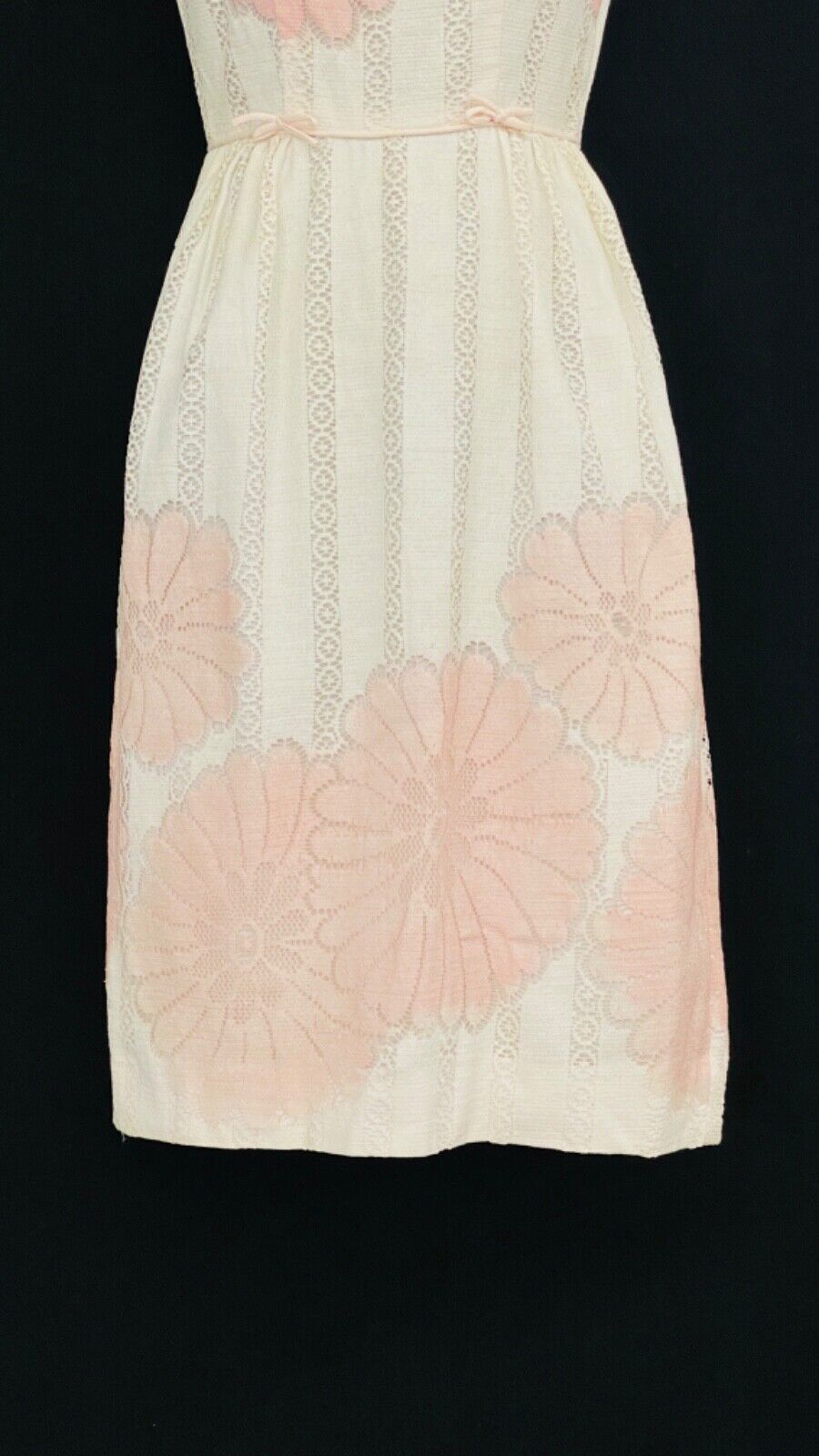Vintage 1950s white pink floral lace shift dress, sleeveless pin-up XS XXS girls