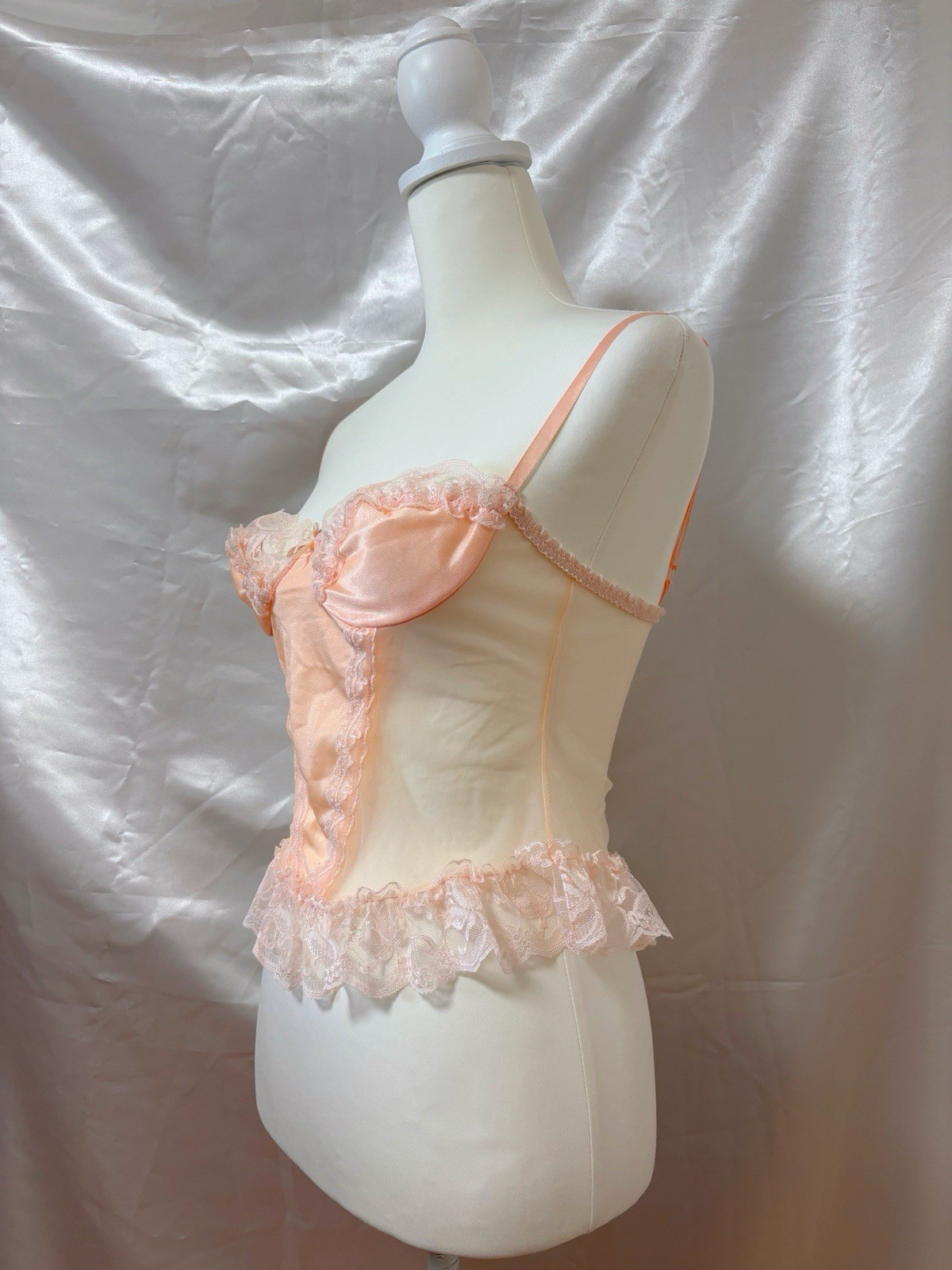 Vintage 1990s Frederick’s of Hollywood Cami Lace Lingerie Corset Top Salmon Pink