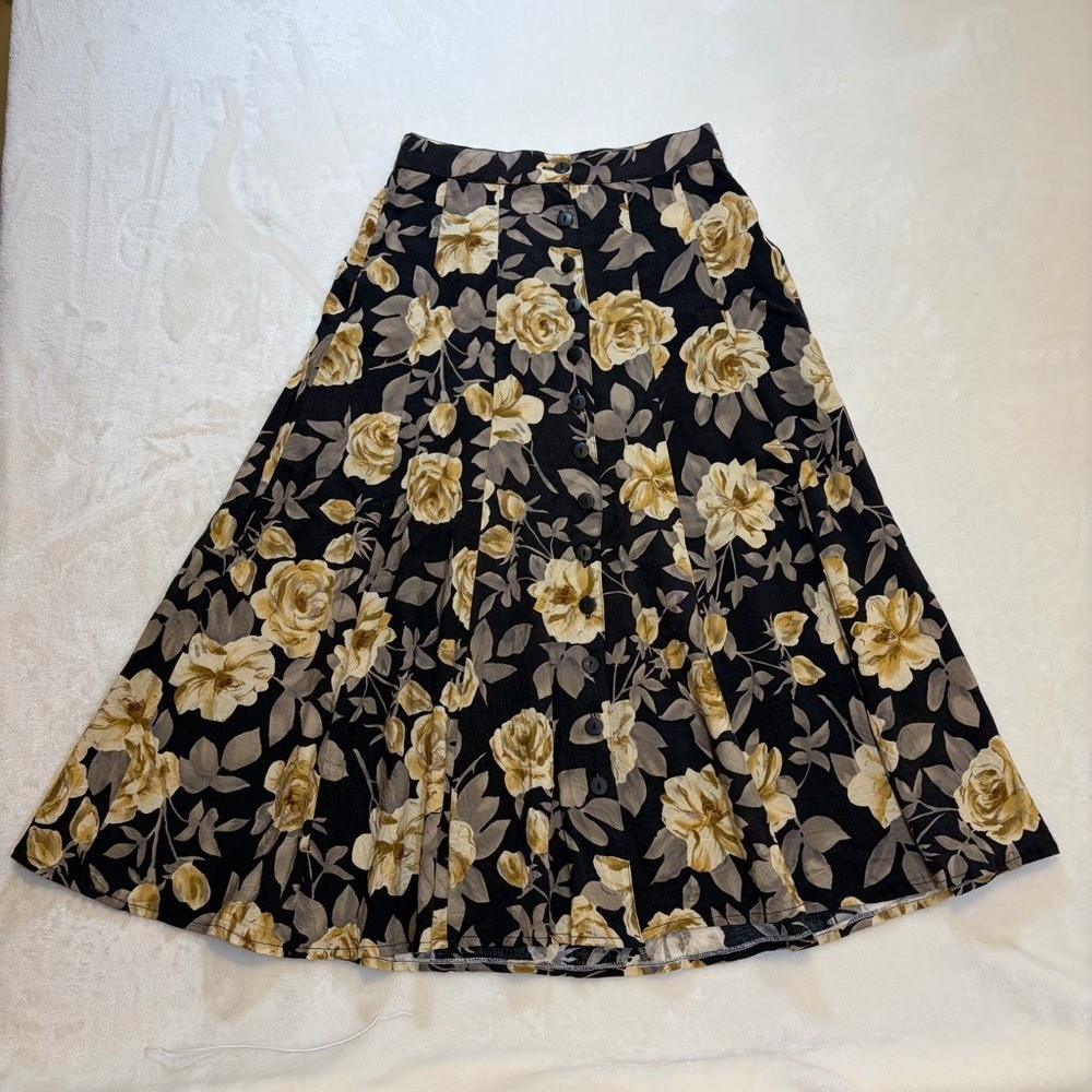 Vintage Express Black A-Line Skirt with Gold and Cream Rose Print