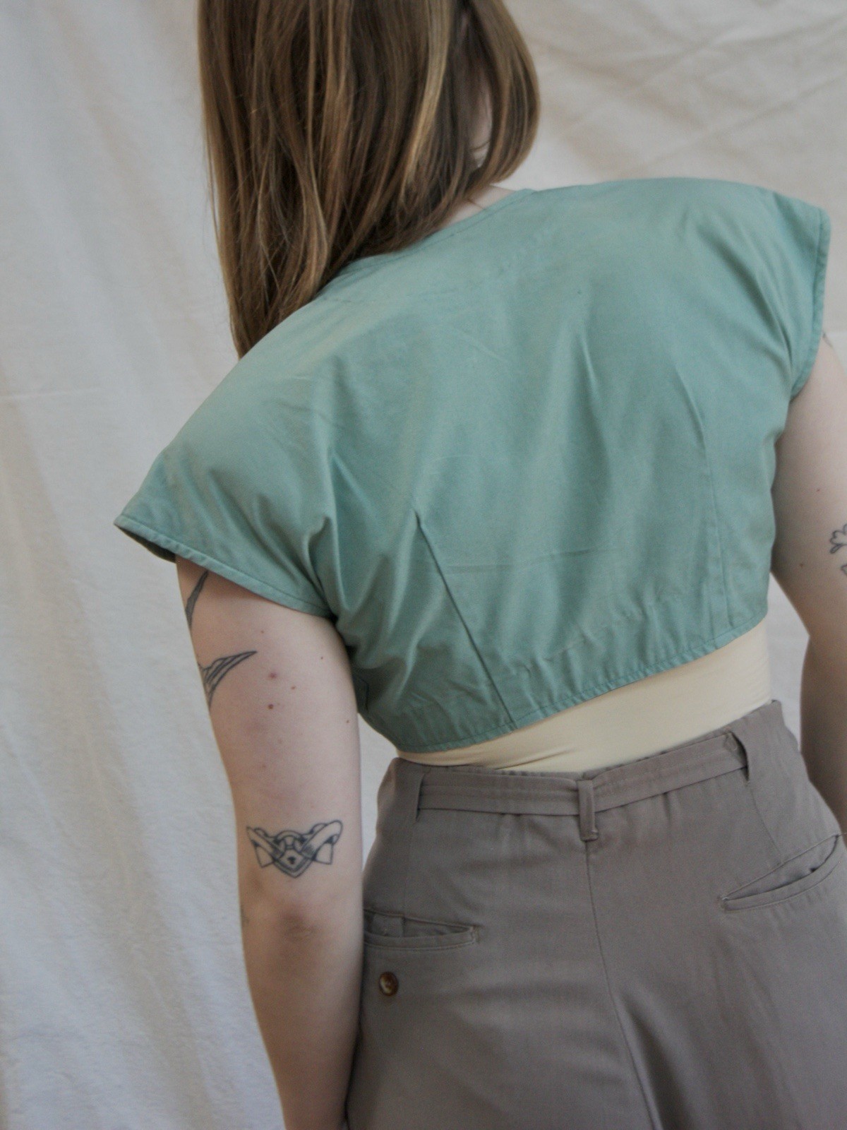 Vintage 1940s Playsuit Top Tie Front Cropped Sage Strong Shoulder Stenciled