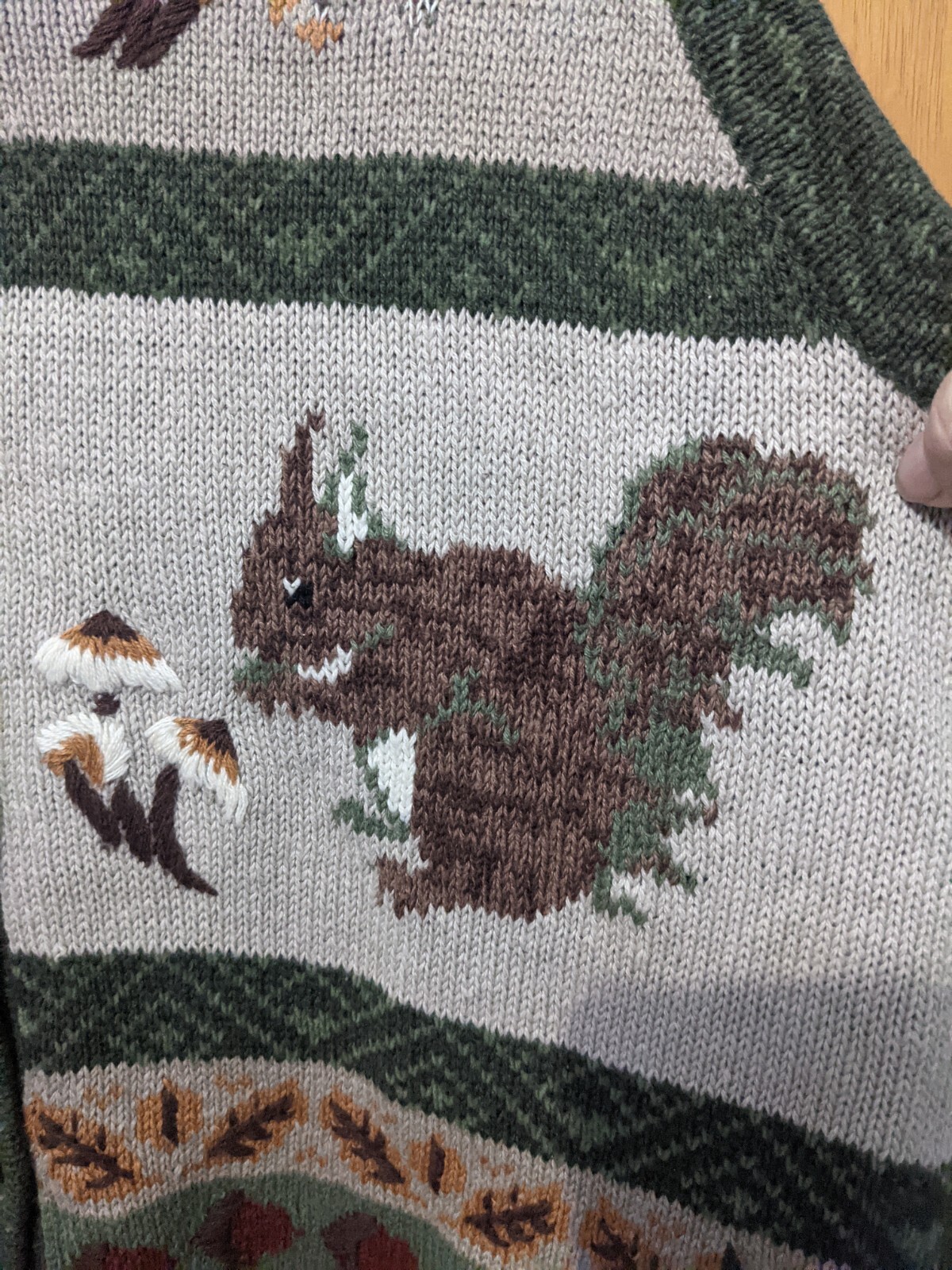 Vintage Northern Reflections Sweater Vest Owls Squirrels Mushrooms Size M