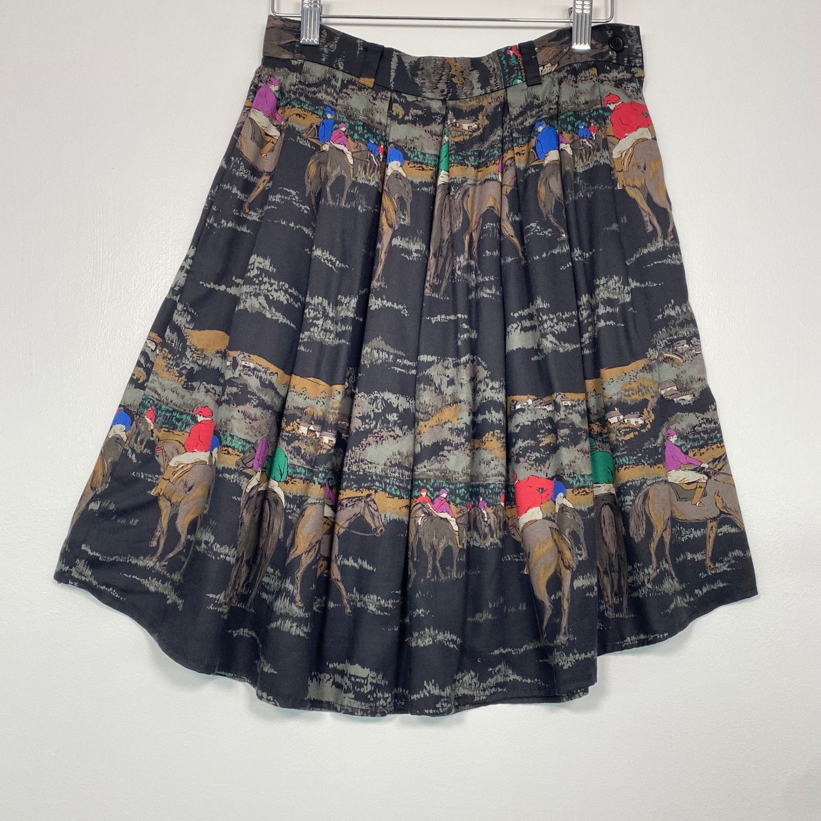 J.G. Hook Women Skirt Size 8 Black Equestrian Horse Racing Scenic Pleated Midi