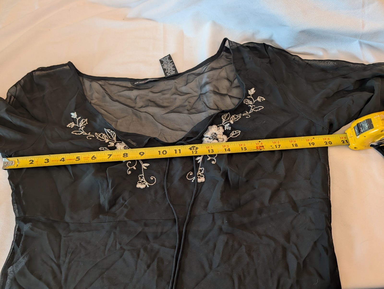 New York&Company.Viintage 1990s.Shear Black Blouse w/Some Embroidery &Beading