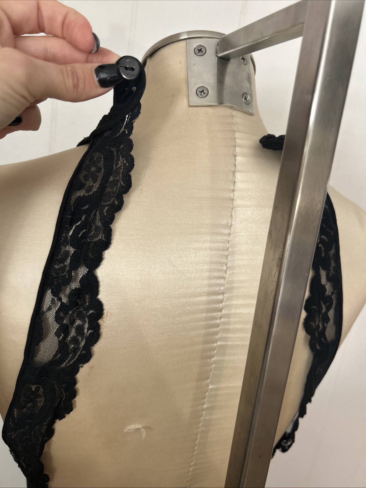 RARE Vtg Glydons Hollywood High Neck Lace Black Nightgown Deep V Low Backless M