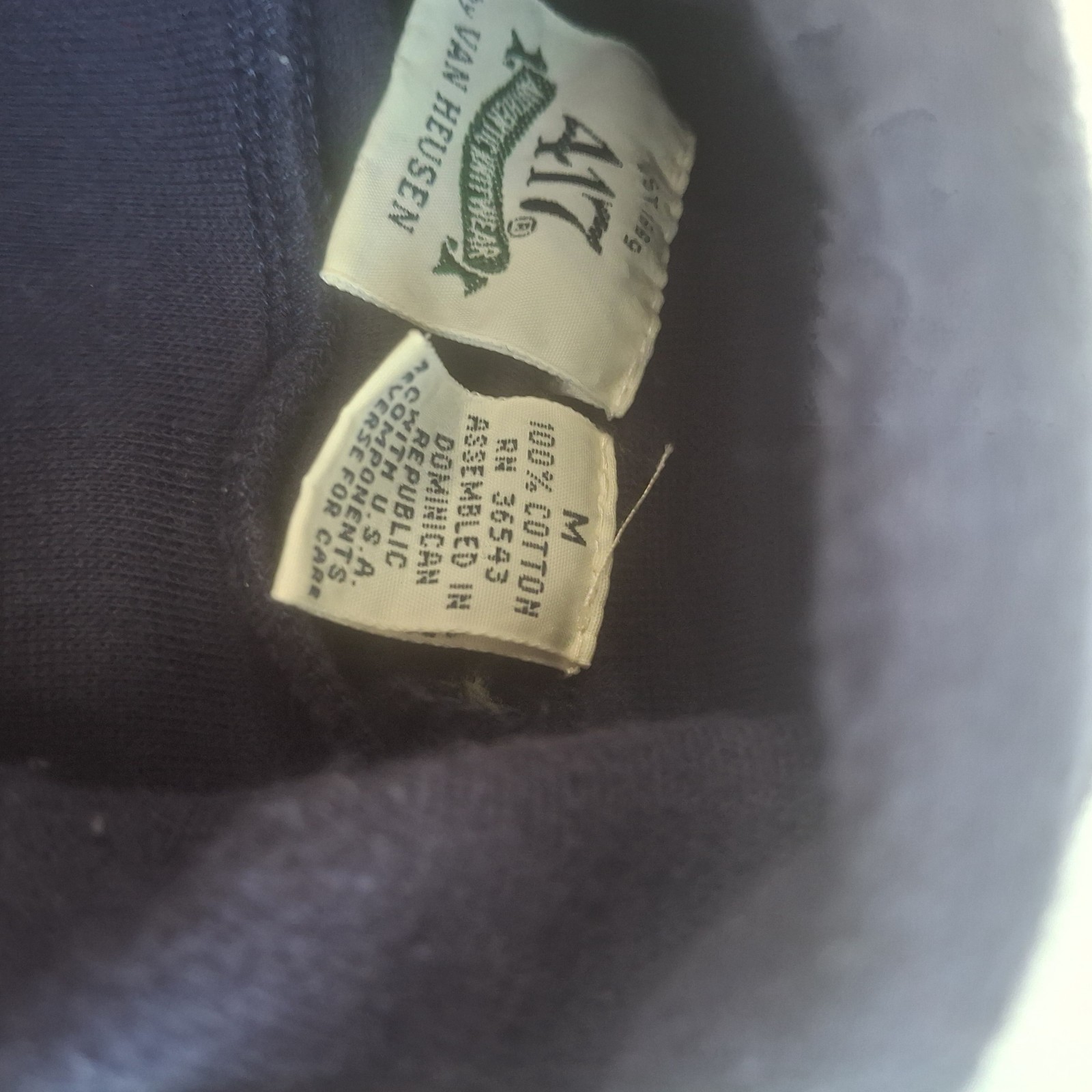 Vintage Vtg 417 Van Heusen Authentic Navy Blue Turtleneck Long Sleeve Sweater M