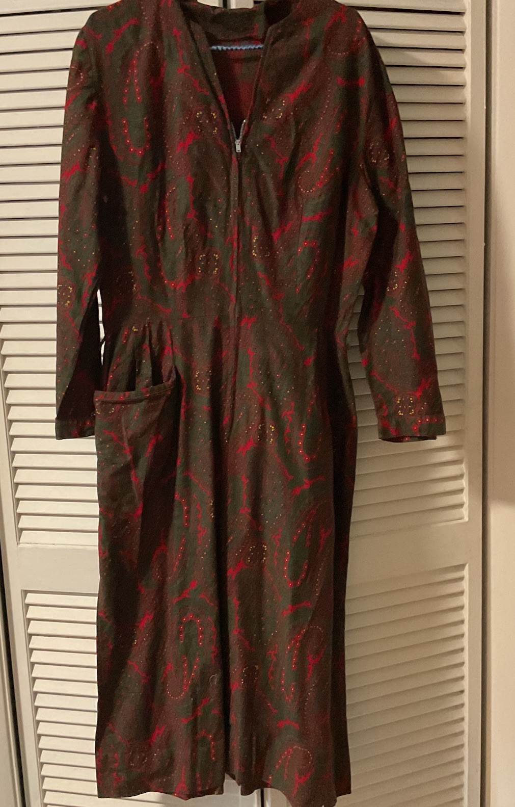 Vintage 1960s Plus Cotton Dress Long Sleeve Grey + red Paisley 4 U Hollywood