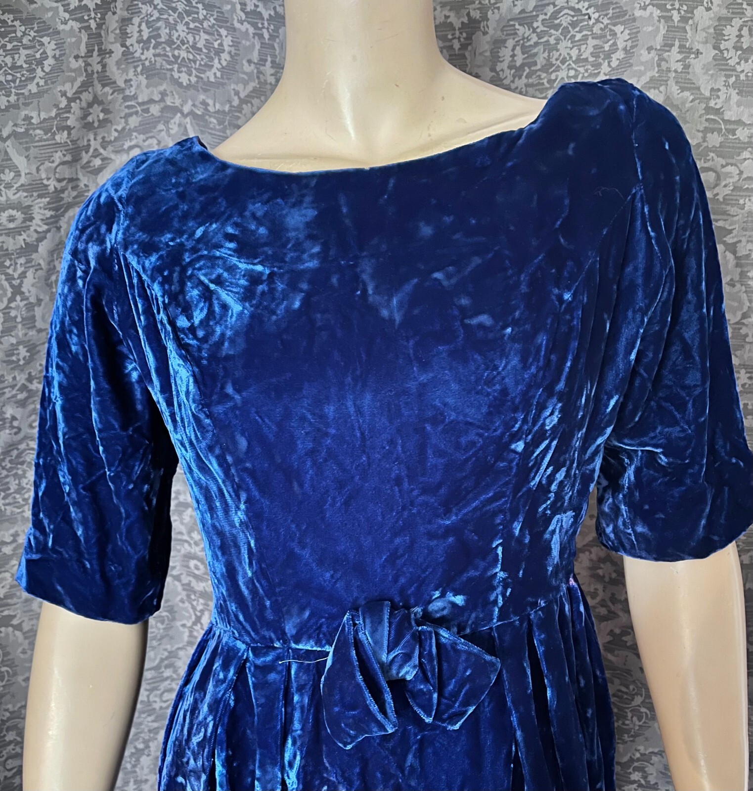 Luscious 1950s Royal Blue Shimmery Crushed Velvet Cocktail Frock, Small, Exc.