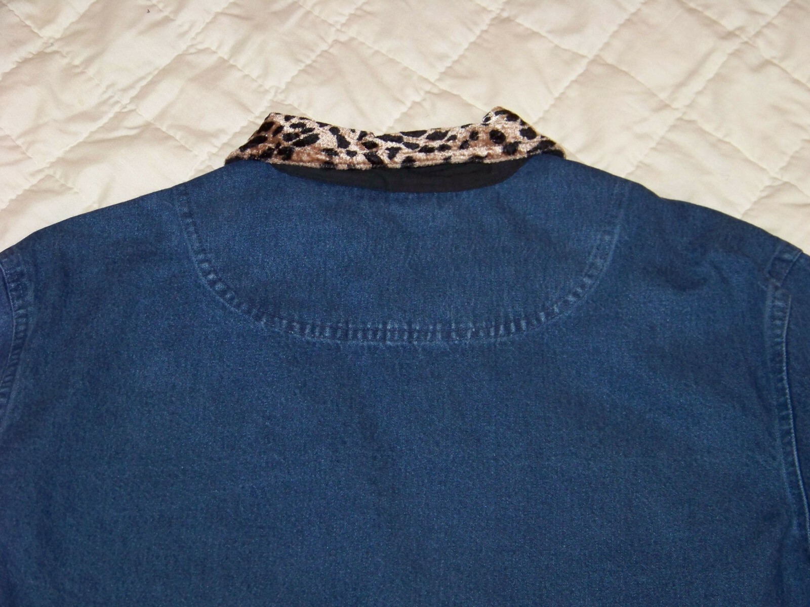 Women’s Vintage Bedford Fair Lifestyle Denim Shirt Jacket – XL – Plush Trim