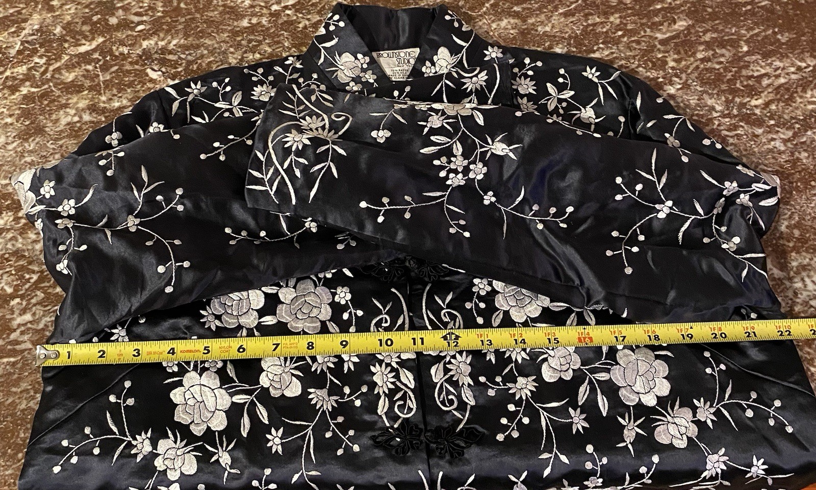 Vintage Brownstone Studio New York Silk Embroidered Chinese Tang Jacket Mandarin