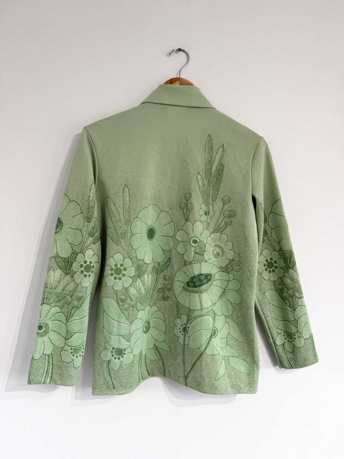 Vintage 1970s polyester shirt green floral long sleeve point collar Sz L