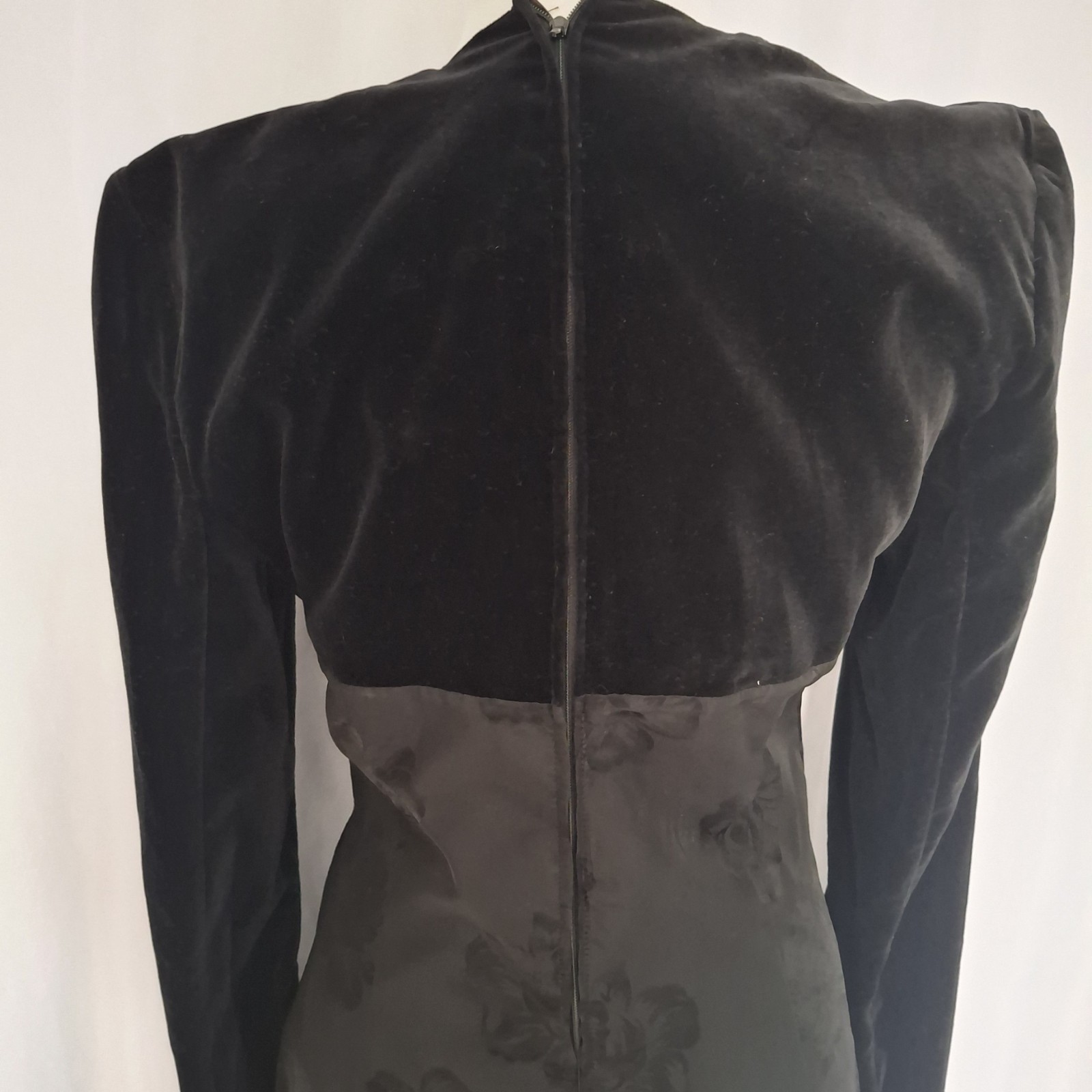 Vtg 80s Does 50s Black Tulip skirt sweetheart bust shirred waist pinup dress 12