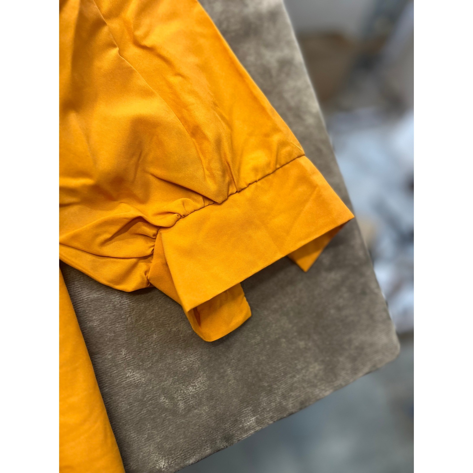 Lucky Winner Vintage Mustard Yellow Tie Neck Pussy Bow Blouse 1980’s USA Size C2