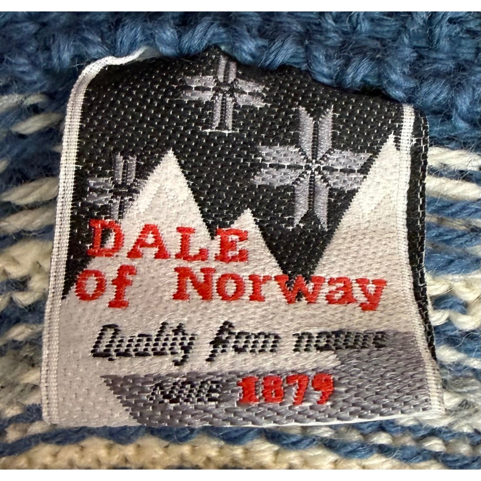 Vtg Dale of Norway Sweater 54 XL Blue Cream Wool Fair Isle Pewter Clasp Nordic