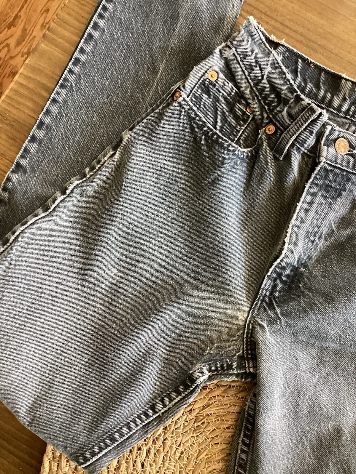 Vintage Women’s Size 2 Faded Black Levi’s 550 High Rise Straight Leg Mom Denim