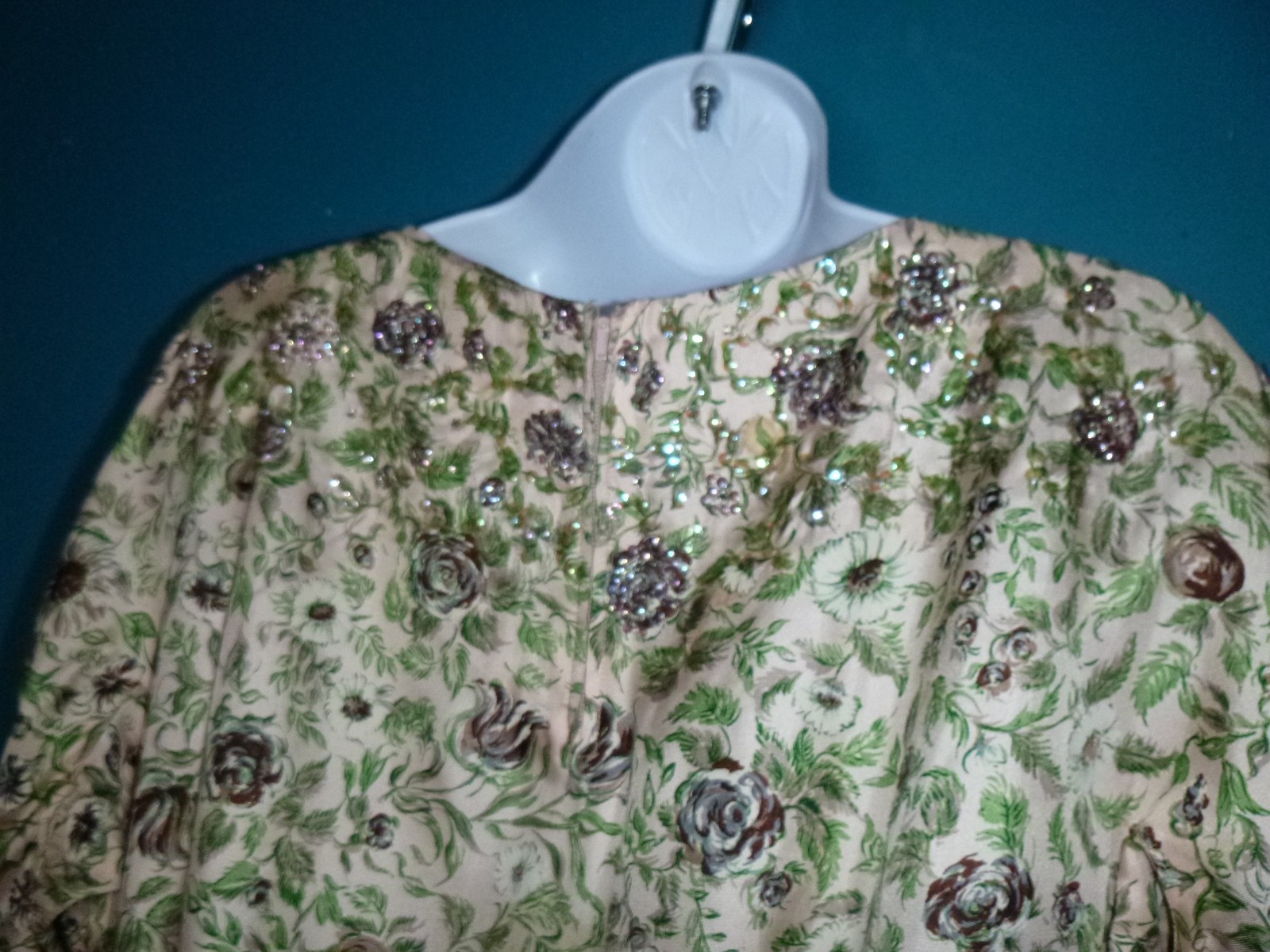 Vtg 1940s Pinkish Tan Silky Floral Dress Sequin Embellishment VOLUP Sz L/XL