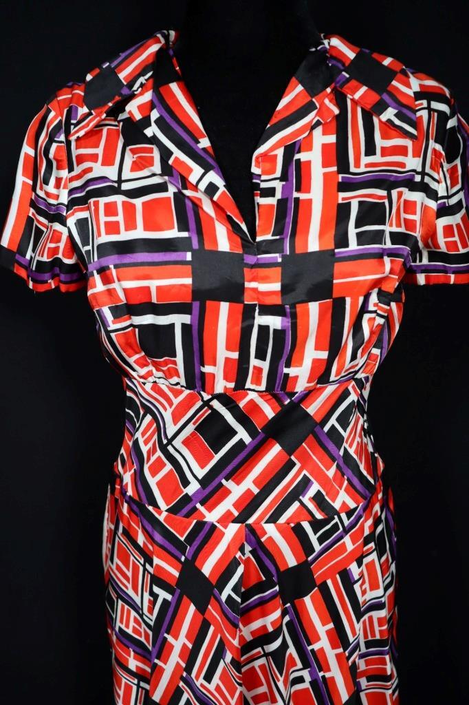 RARE VINTAGE FRENCH 1970’S VIVID BRIGHT PRINT DRESS SIZE 6-8
