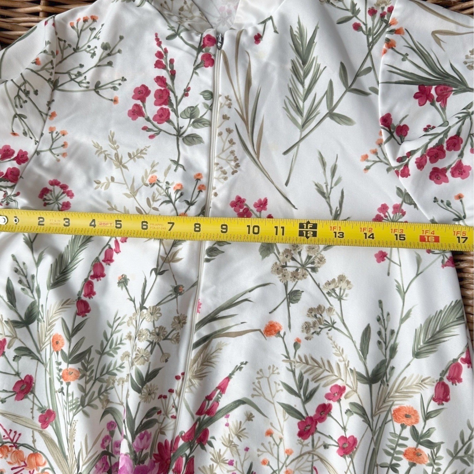 70s Vintage Floral Mandarin Collar Midi Dress Flutter Sleeve White Orange Small