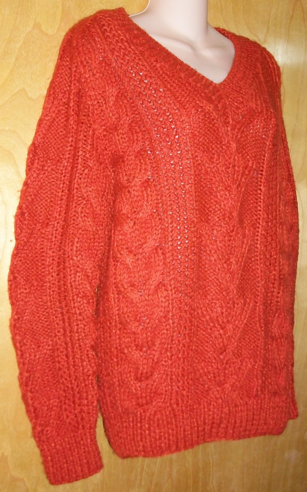 Vintage Hukapoo Paprika Orange Acrylic Cable Knit Pullover V-neck Sweater MEDIUM