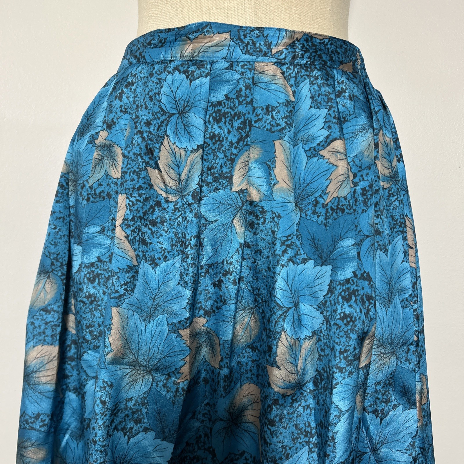 Vintage 80s/90s Pykettes Teal Floral Midi Skirt Made in Taiwan R.O.C. 28” Length