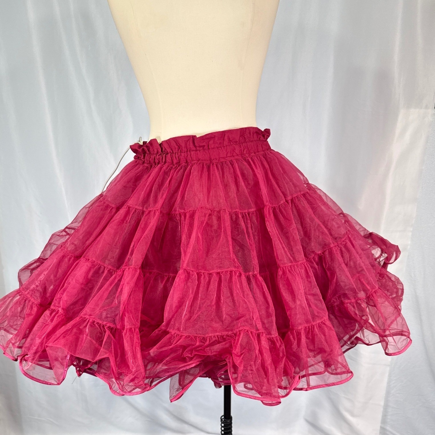 Malco Modes VTG Burgundy Red Petticoat Crinoline Tiered Ruffle Skirt 565 USA M
