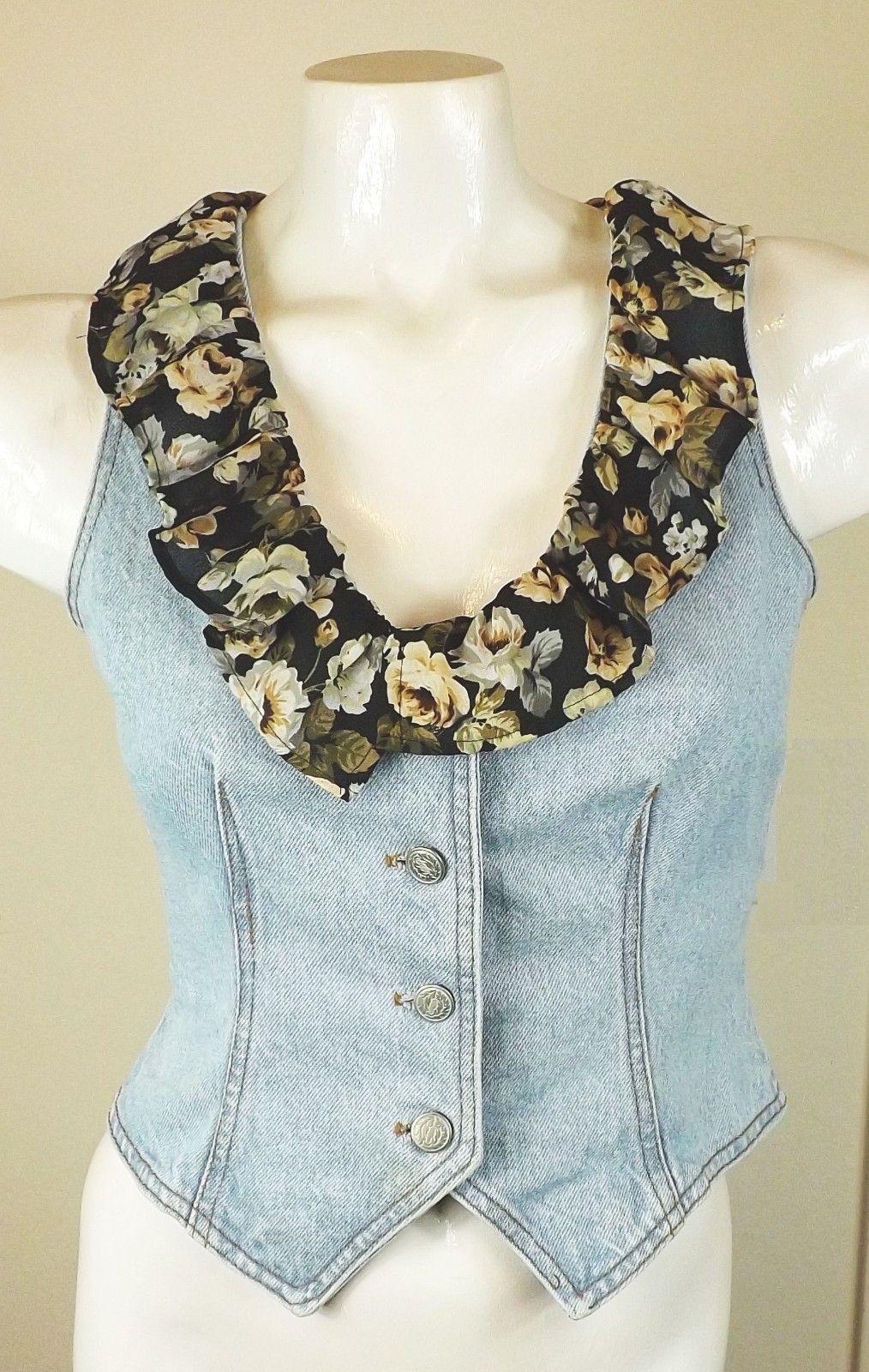 California Concepts Button Front Denim Vest Fitted Vintage Sz S+? Floral Ruffle