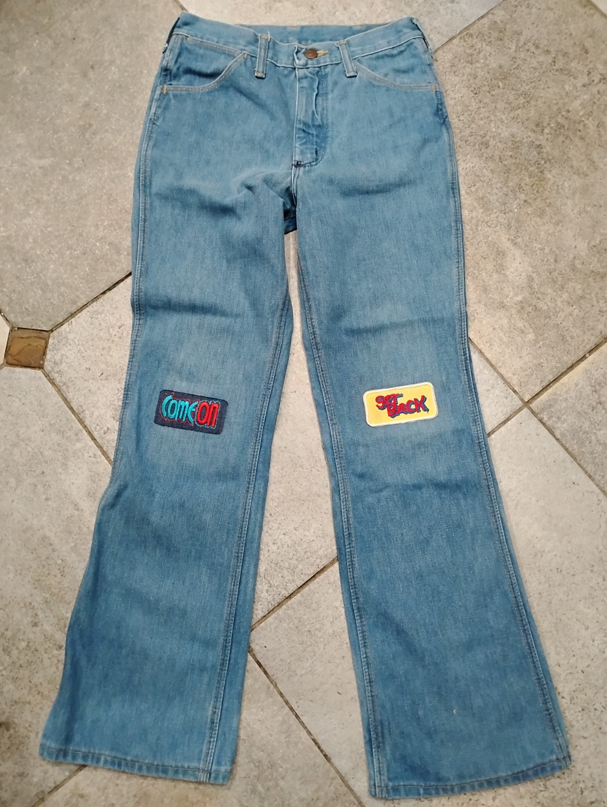 Vintage Women’s Wrangler Jeans No Fault 29 X 30 With Vtg Patches