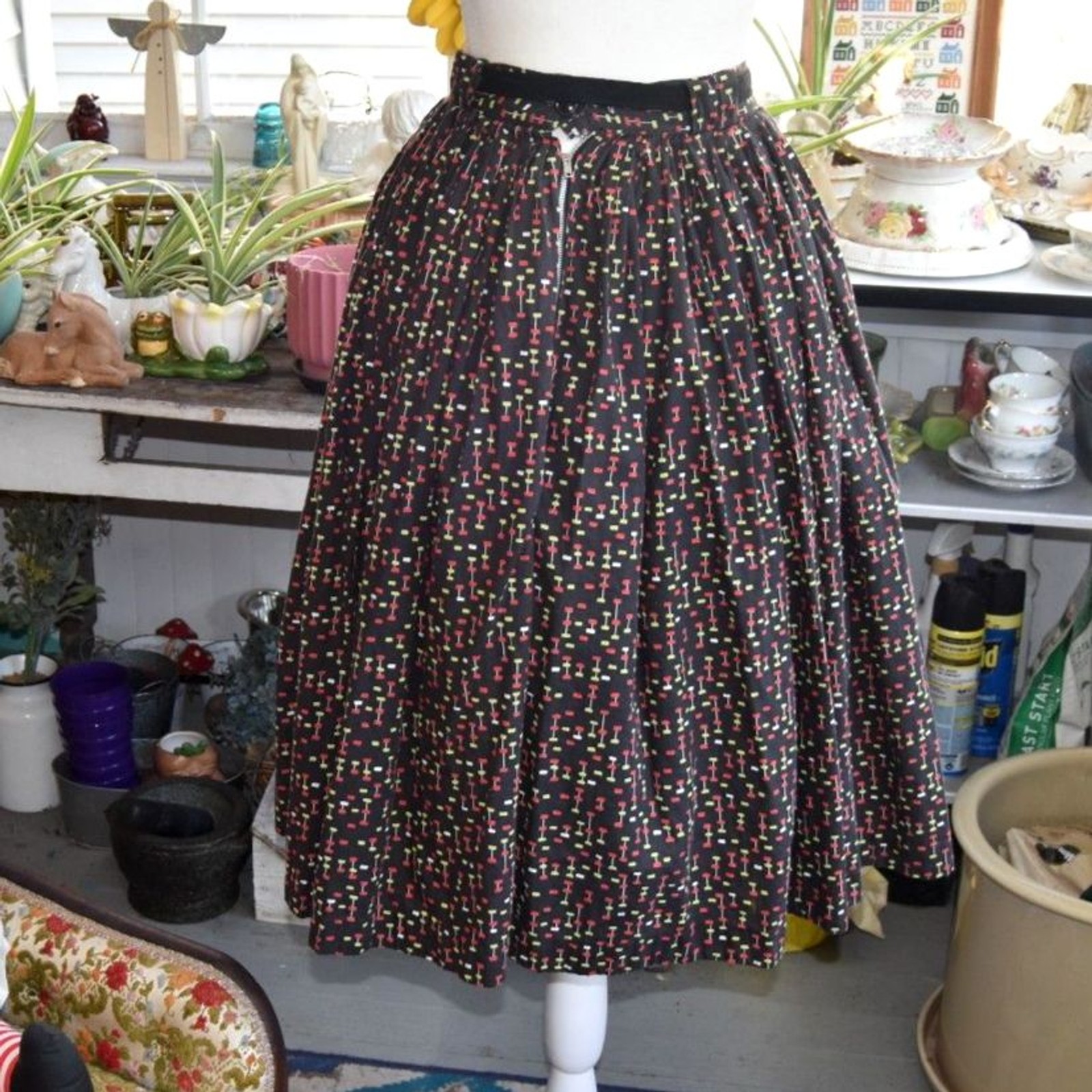 Vintage 1950s Atomic Print Full Skirt 26 Waist Novelty Cotton Rockabilly XS