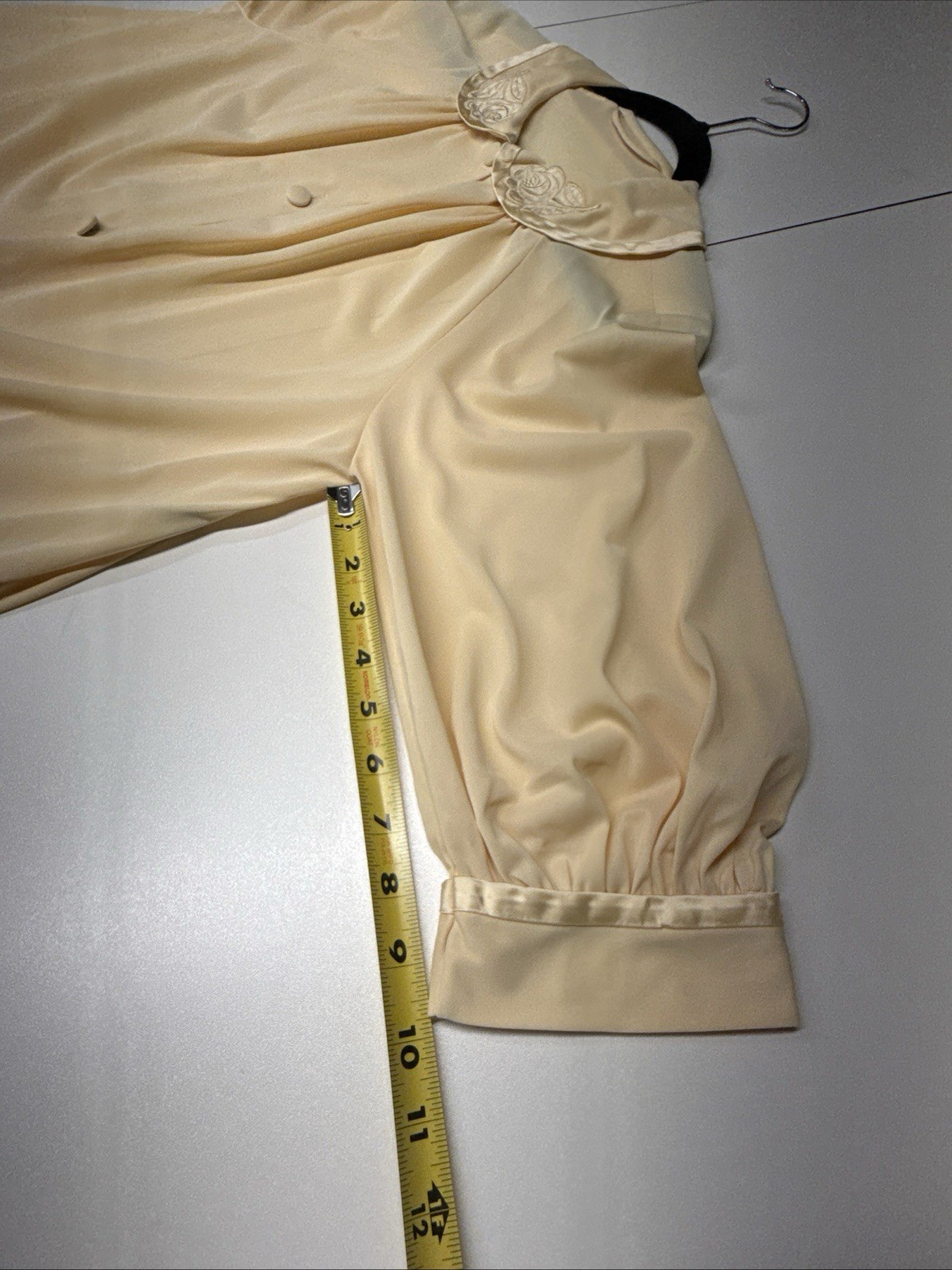 Vintage GOSSARD ARTEMIS Housecoat Robe Sz S Yellow Rose Embroidery Nylon USA