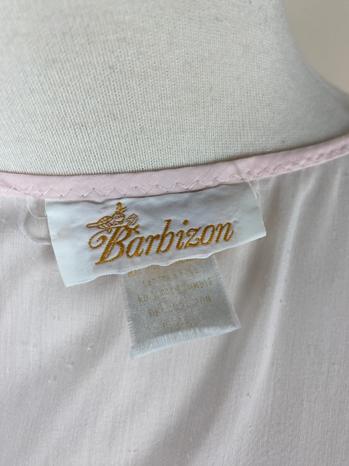 VTG Barbizon Intimate Long Robe S Pink Lace Embroidery Classic High Neckline 70s