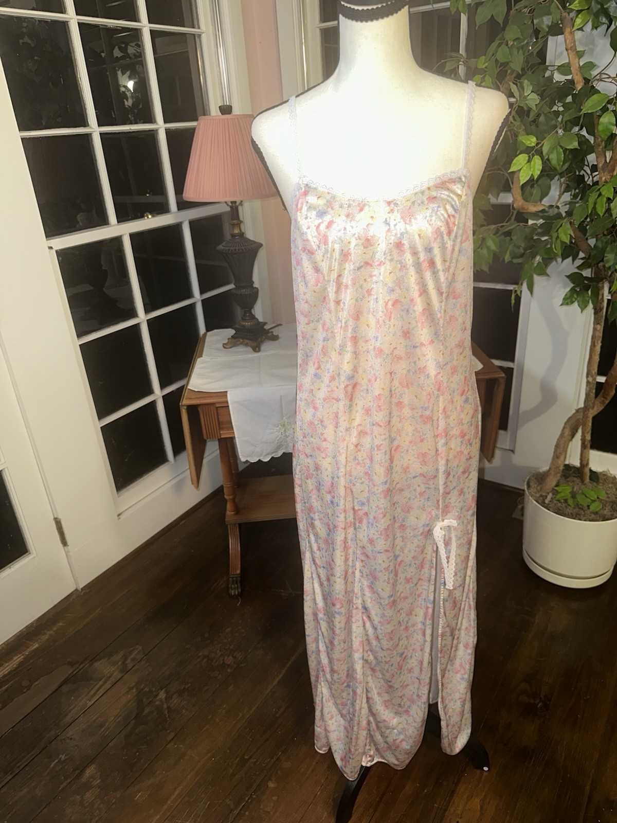 Vintage 80s Pastel Floral Maxi Nightgown Size Medium Retro Cottagecore Lingerie