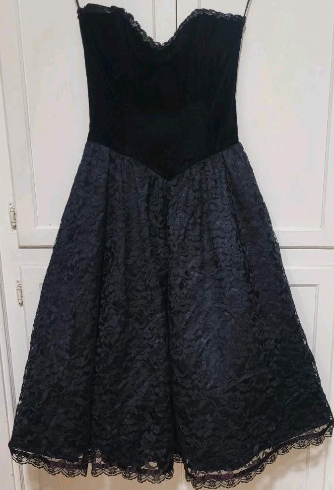 GUNNE SAX VINTAGE🌟VELVET~LACE,~SEQUIN~ STRAPLESS~TULLE UNDERSKIRT & SHRUG RARE