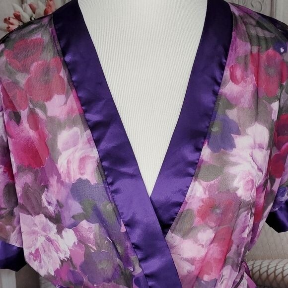 Vintage Sheer Floral Purple Multi-Color Double Tie Waist Robe Size Medium