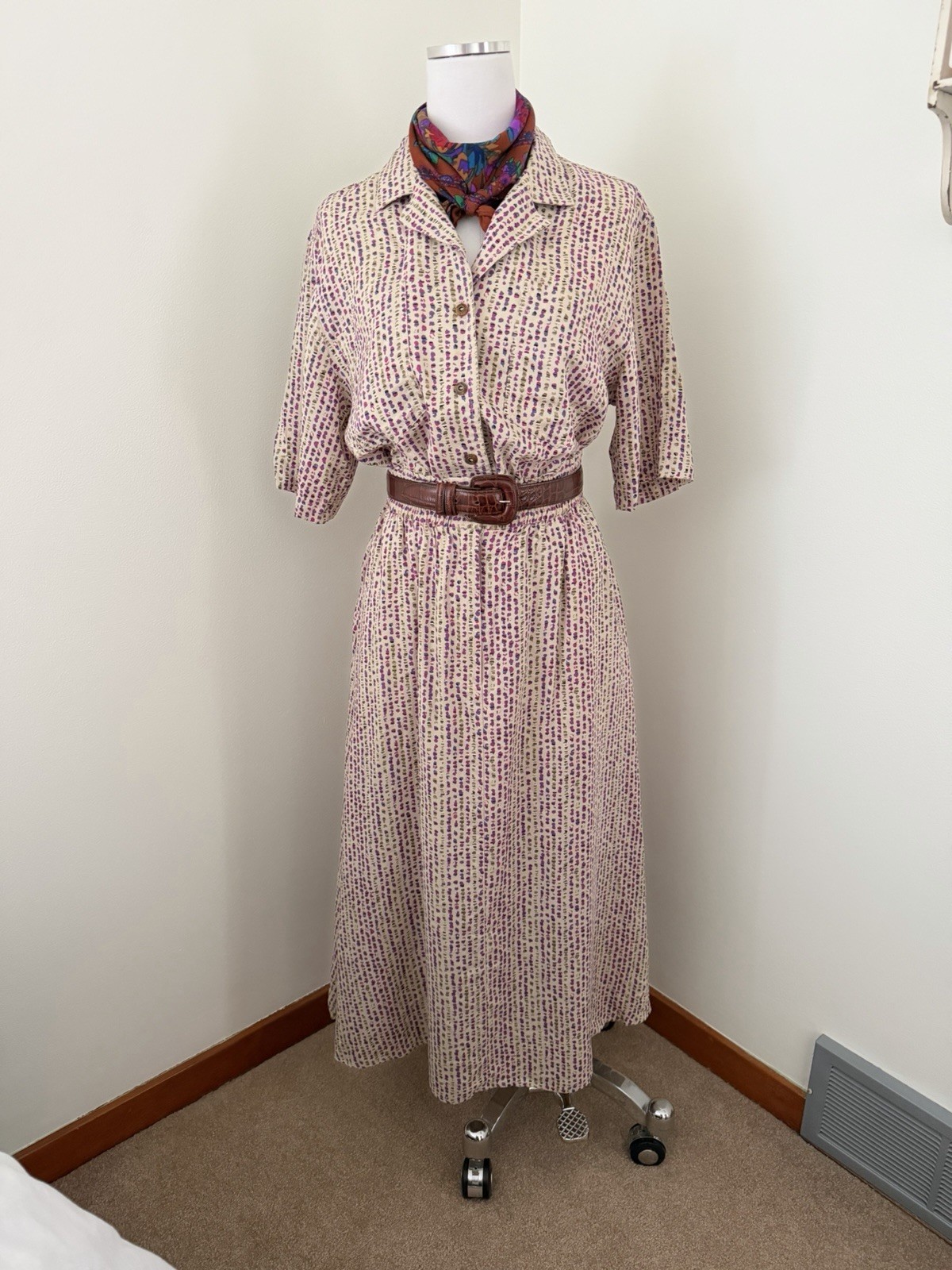 Vintage 80s 90s Women’s Cream Multi Colored Skirt Set