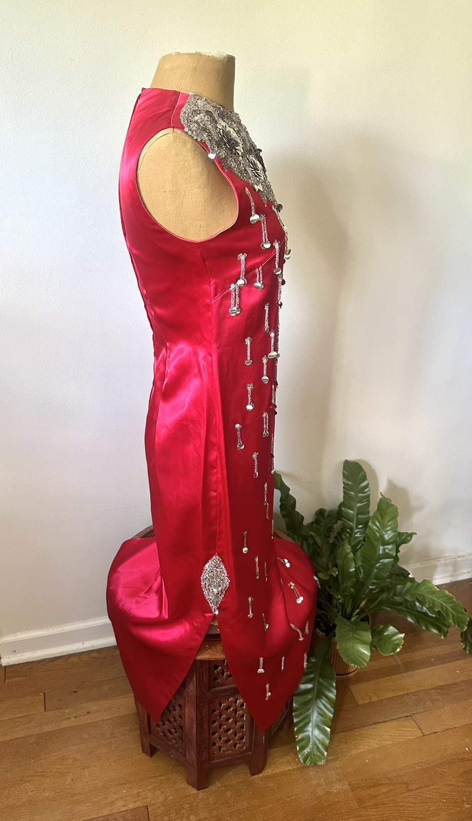 Stunning 1950’s Chinese Red Pencil Dress With Silver Embellishments, XS/S