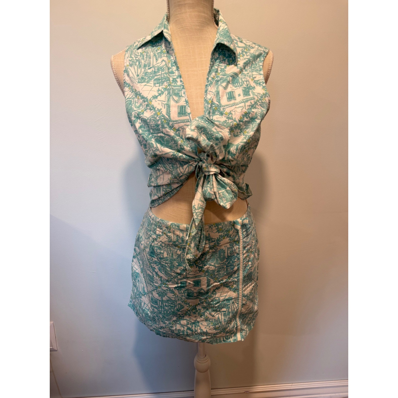 Lilly Pulitzer Vintage Y2K Toile Print Tie Front Top and Skort Set Teal White 10