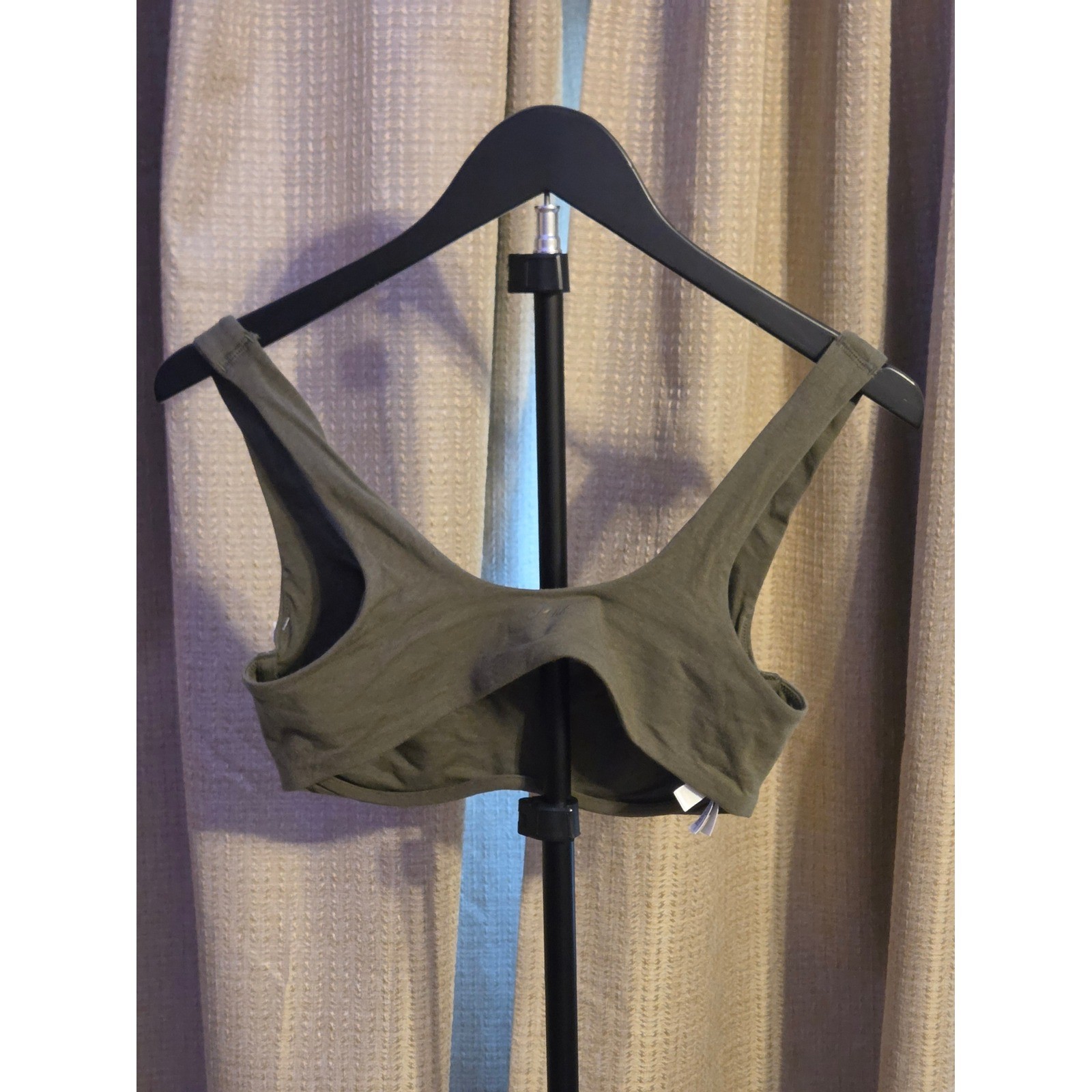 NWT Pink Victoria’s Secret Unlined Bralette Women’s Size Large Green