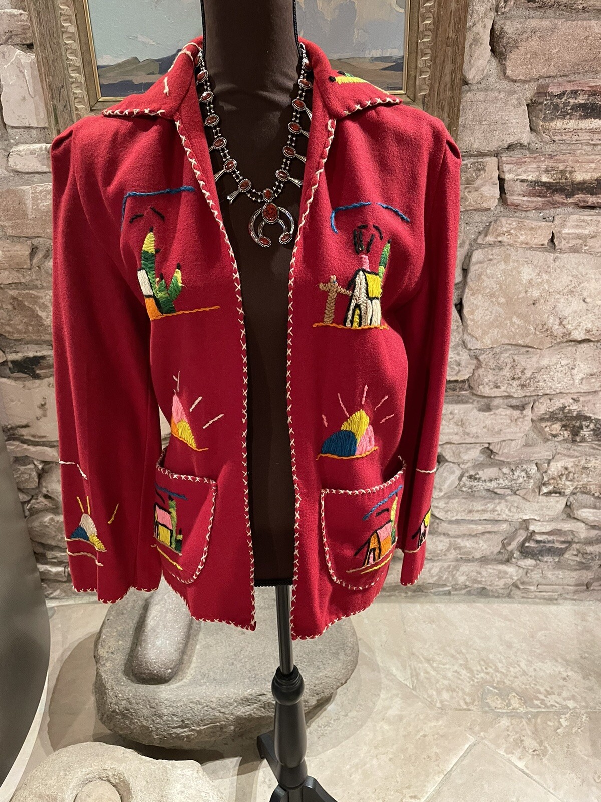 Lovely Vintage Red Embroidered Wool Felt Mexican Jacket Size S