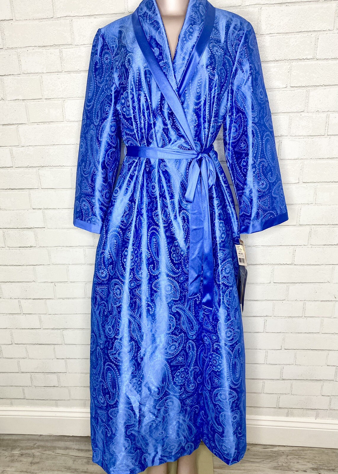 NWT Vintage Vanity Fair Long Blue Satin Robe House Coat Peignoir Womens Petite M