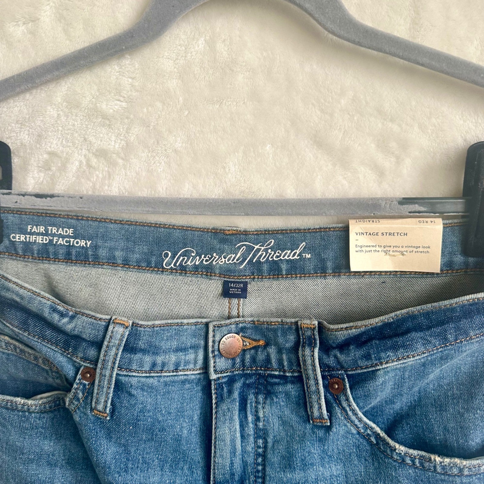 Universal Thread NWT High Rise Vintage Straight Leg Jeans Dark Wash 14 Regular