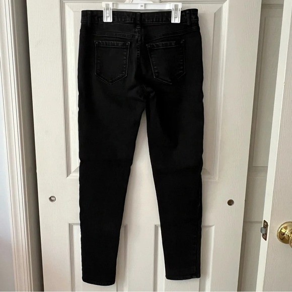 Simple Vera Wang Womens Pants sz 4 Mid-Rise Black Denim Jeans Casual Goth