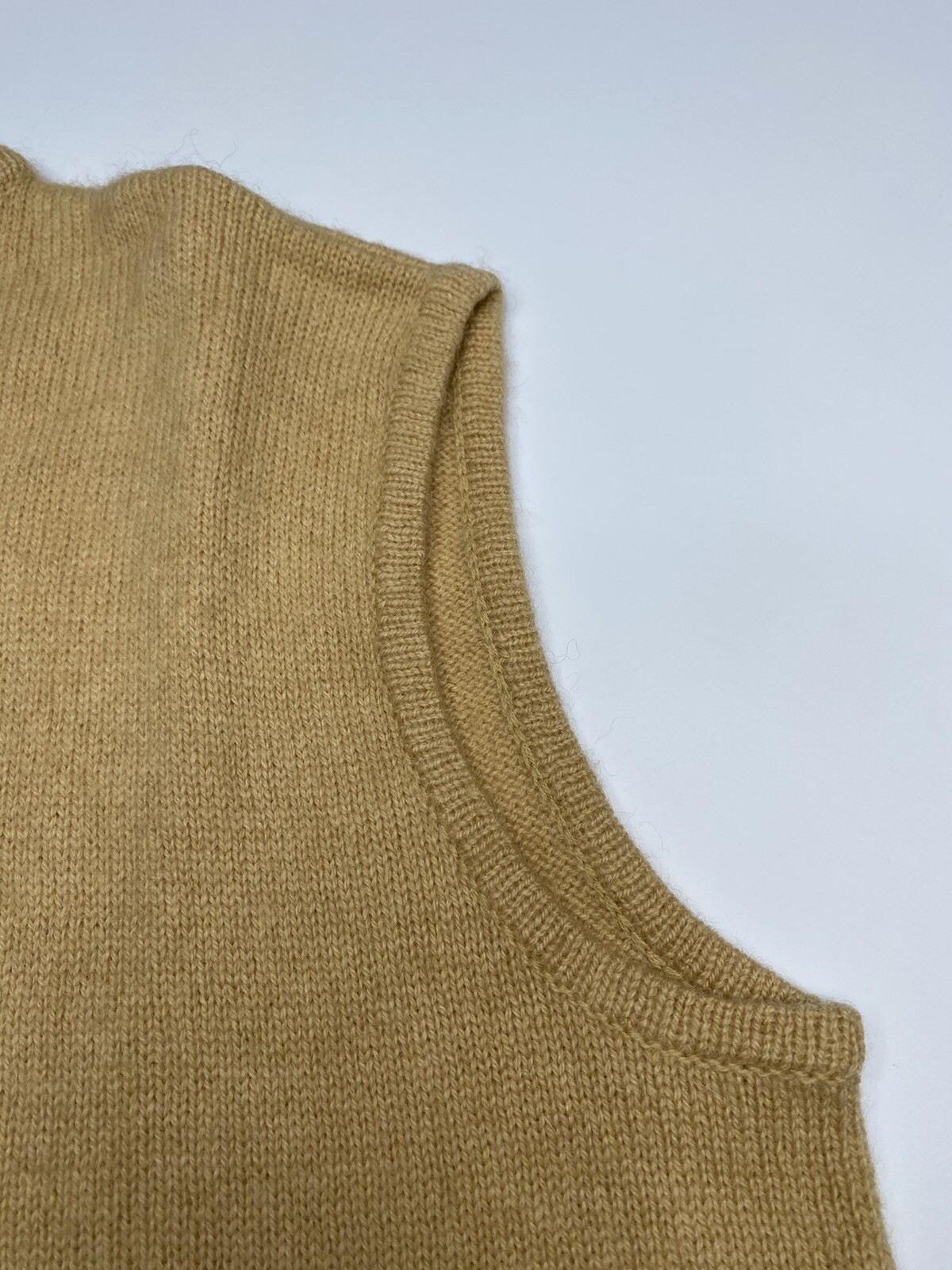 Vintage 60s The Halle Bros By Hadley Sleeveless Top Size 40 S/M 100% Camel Hair