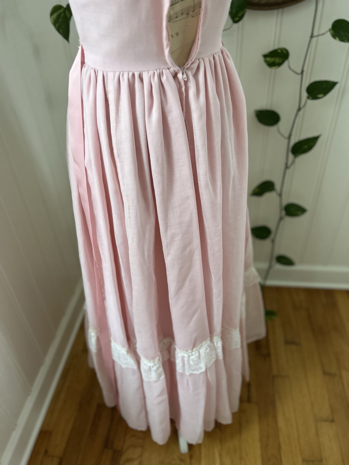 Vintage Prairie Dress 1970s Victorian Revival Pink Gauzy Ruffle Lace Sax Style