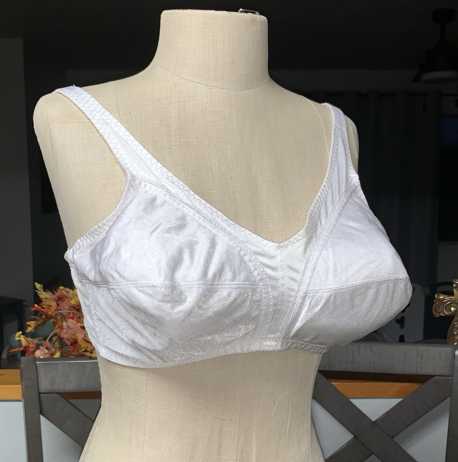 A2 NOS VTG WALMART SIMPLY BASIC 40D CLASSIC WHITE MODEST PROMO BRA 5358 NYLON GA