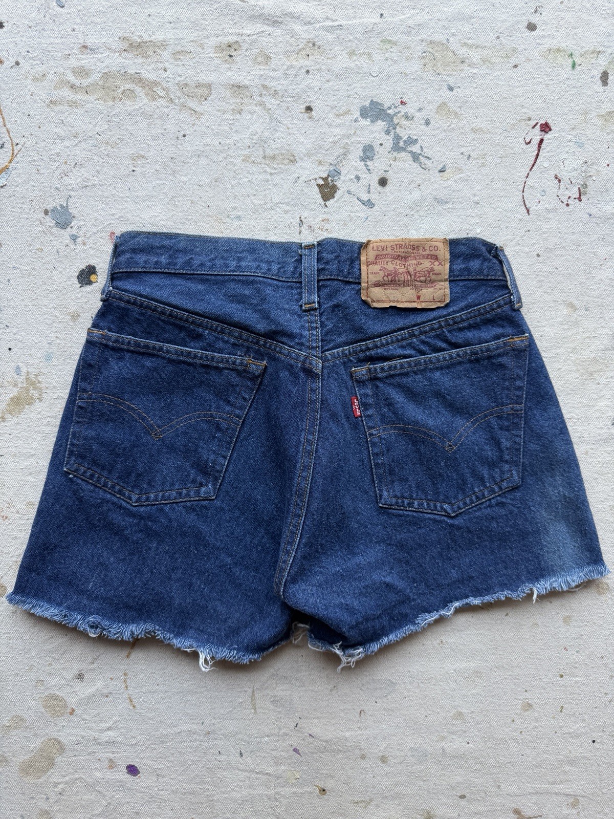VTG 80s Levi’s 501 Redline Women’s Daisy Duke Cutoff Denim Shorts Size 28 Dark