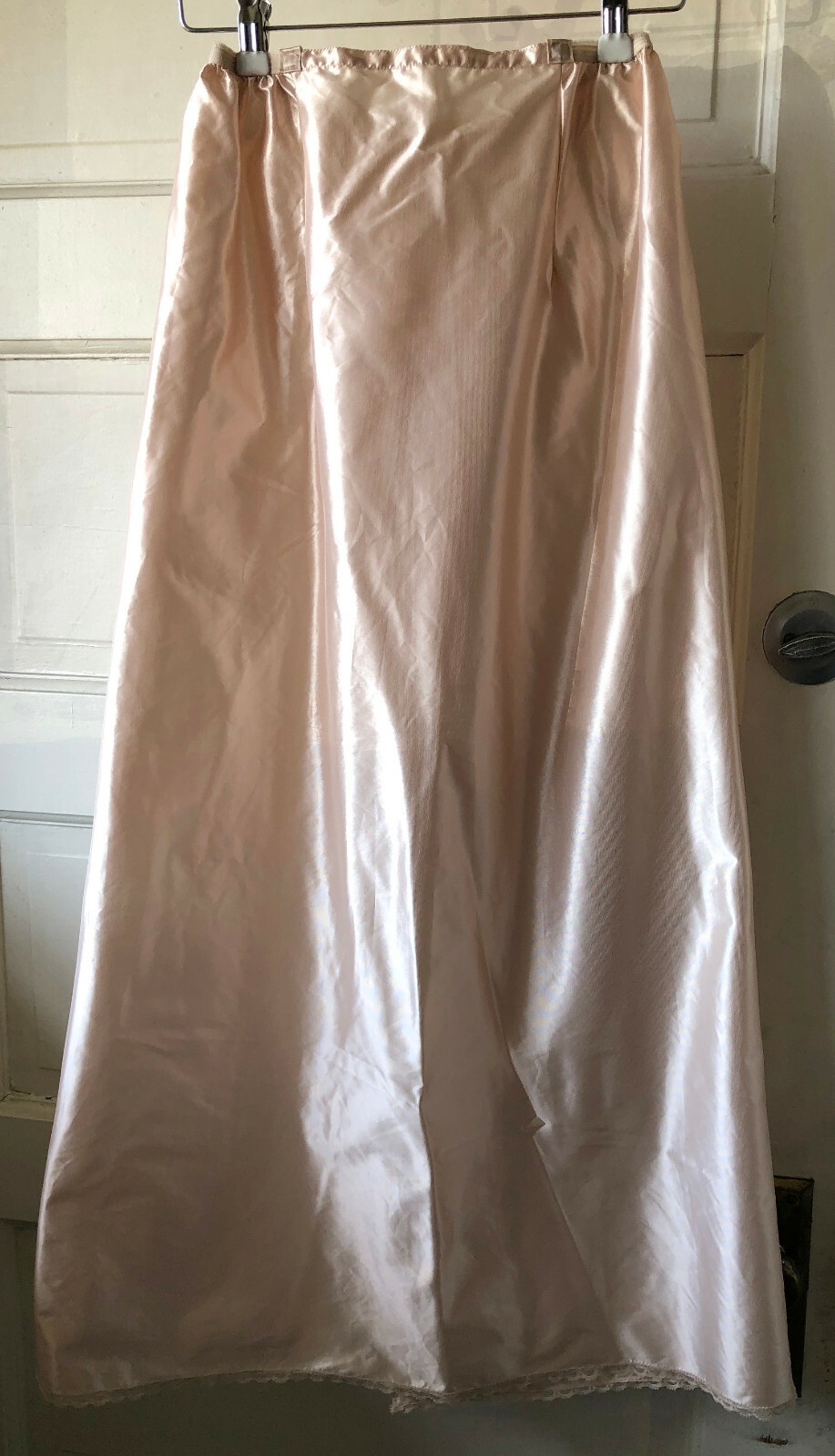 Vintage Vassarette Long Slip Woven 100% Antron Nylon Polyamid Rosy Beige Medium