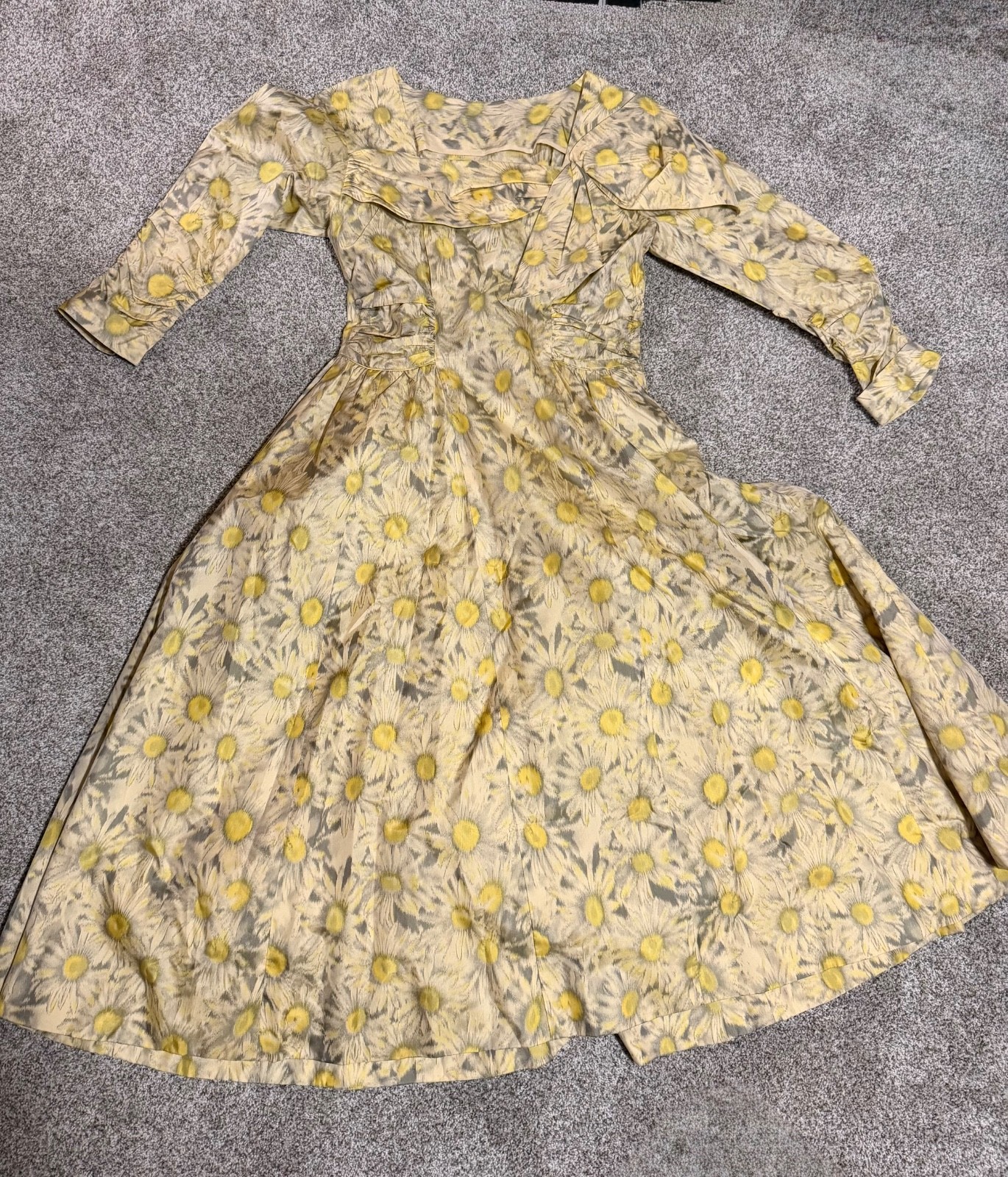 Vintage 1940s yellow custom made dress size 4