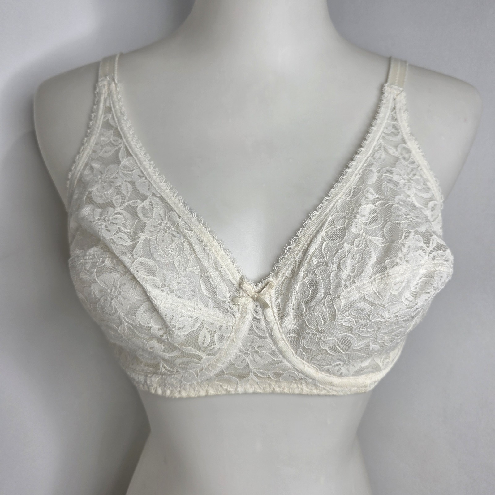 Vintage Jcpenney Adonna White Floral Lacey Bra Size 36C